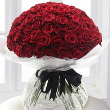 100 RED ROSES