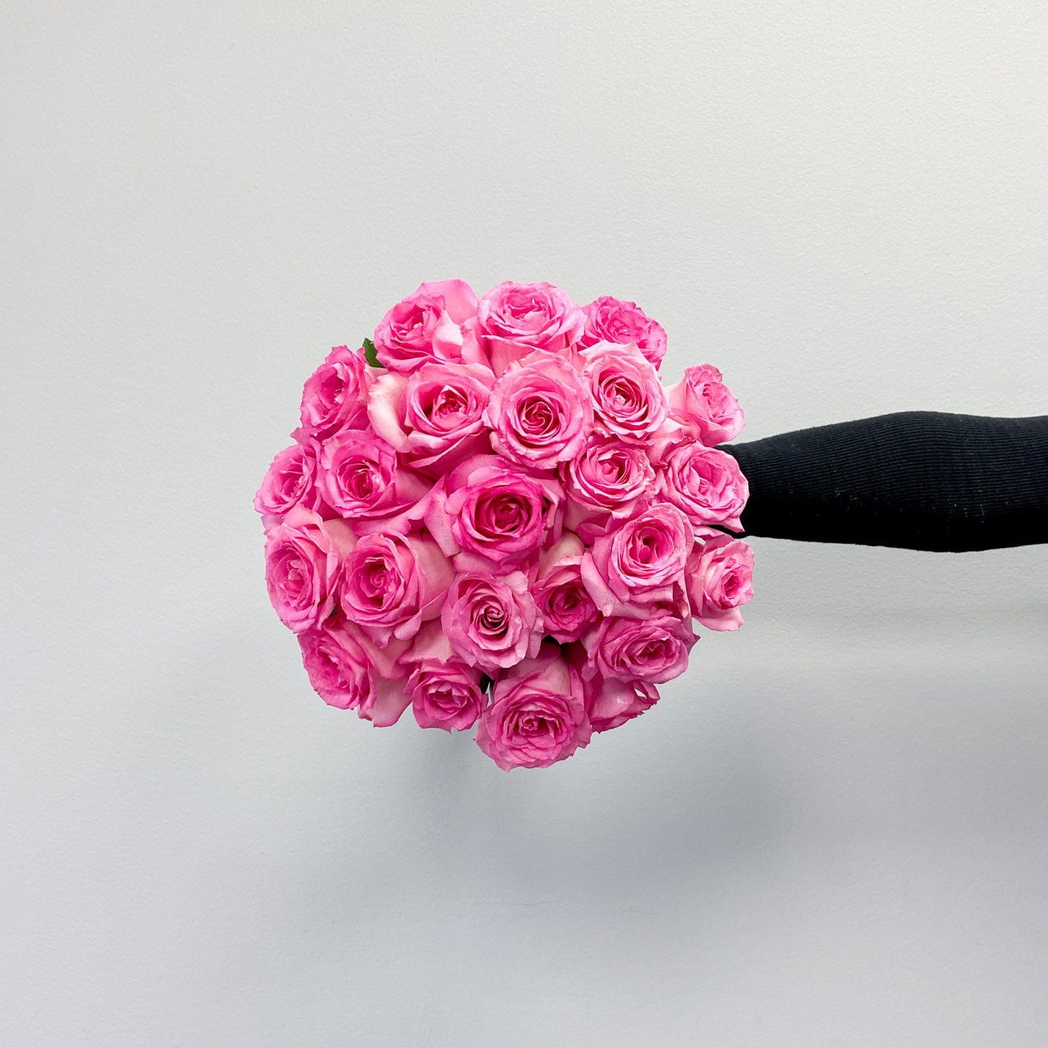 【CPC-L24】BoN Classic Love Pink Rose Bouquet | Designer Blooms Canada