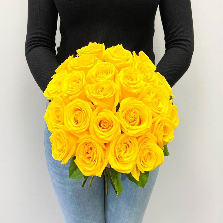 24 YELLOW ROSES