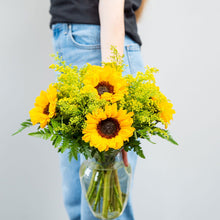 SAME DAY DELIVERY: SUNFLOWER SWEETNESS