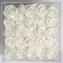25 WHITE EVERLASTING ROSES